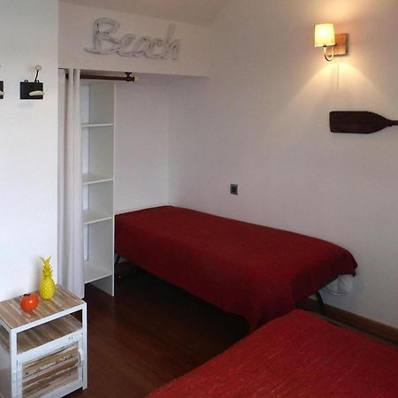 Pretty Breton Holiday Home In A Top Location Plougasnou Eksteriør billede