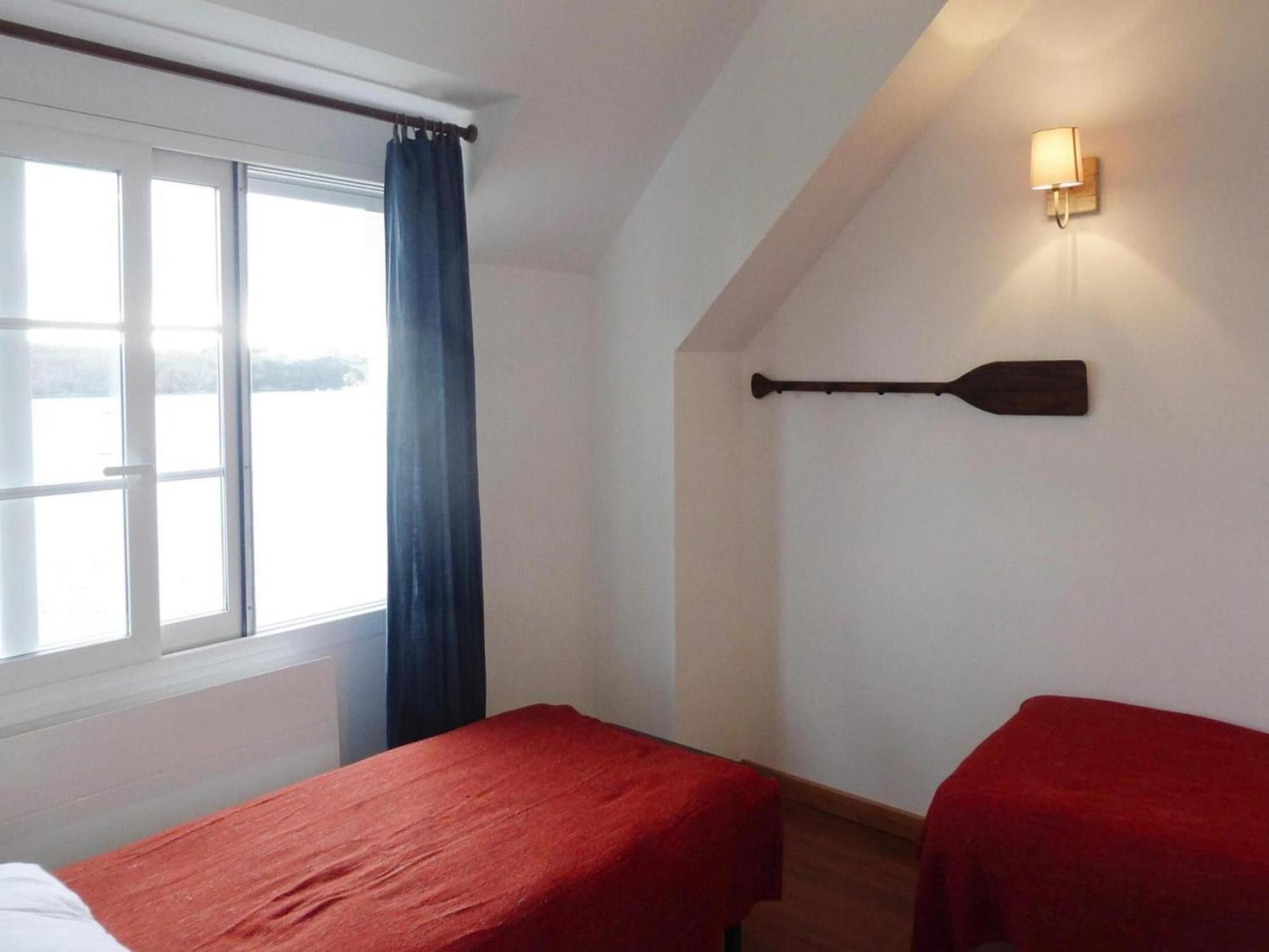 Pretty Breton Holiday Home In A Top Location Plougasnou Eksteriør billede
