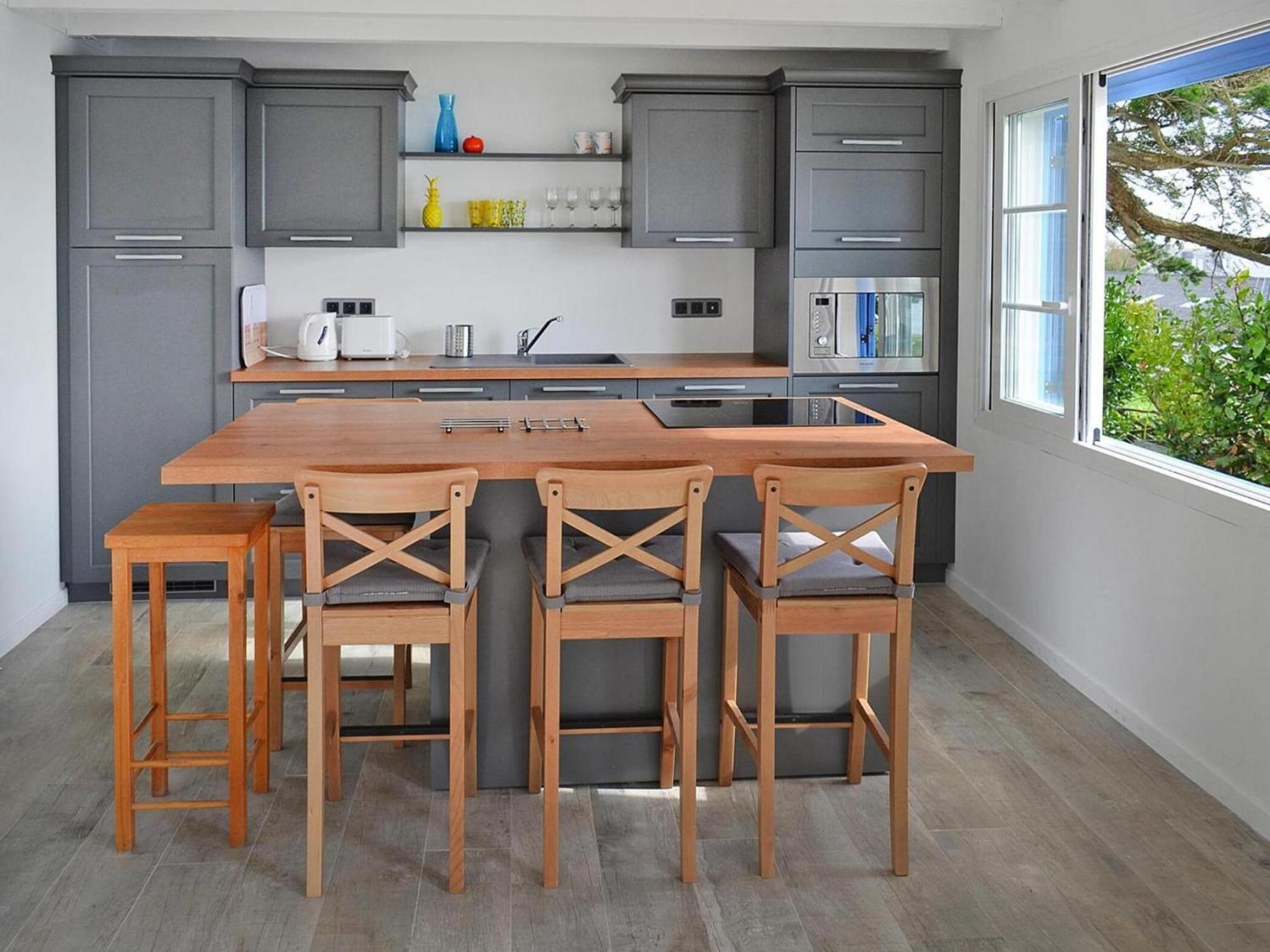 Pretty Breton Holiday Home In A Top Location Plougasnou Eksteriør billede